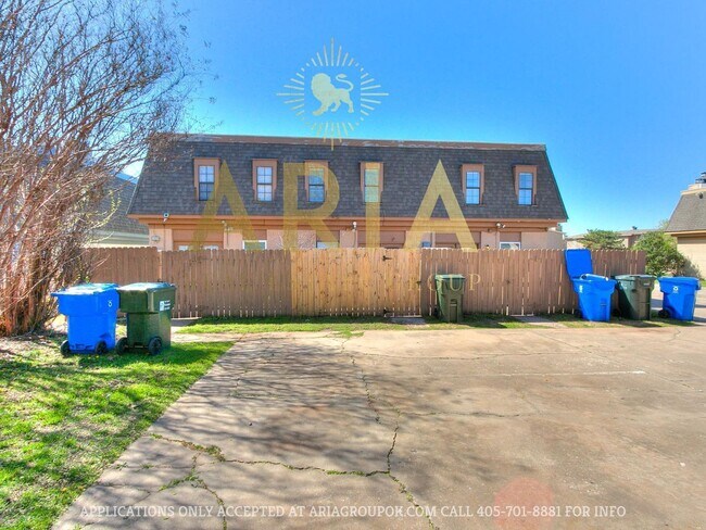 Foto del edificio - Spacious 2 Bed/1.5 Bath Townhouse in East ...
