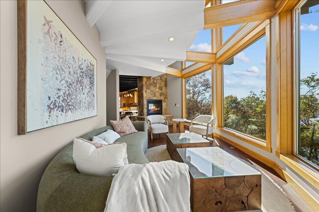 Building Photo - 1248 WI-35