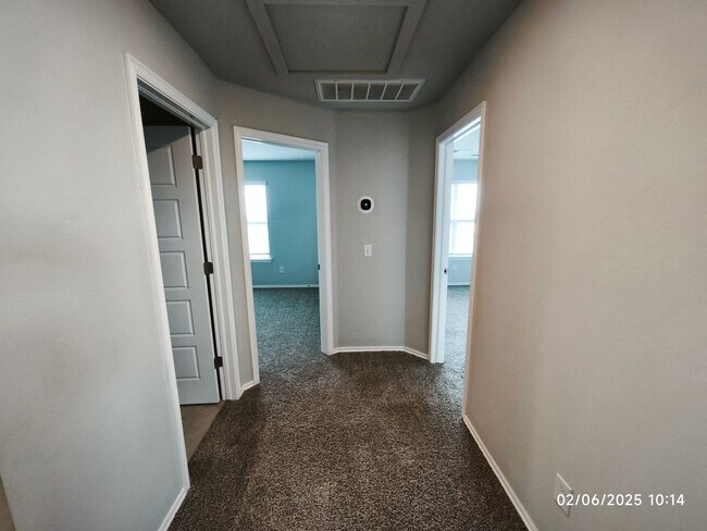 Building Photo - BRAND NEW DUPLEX