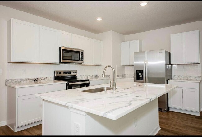Foto del edificio - 7912 Majestic Palms Ct