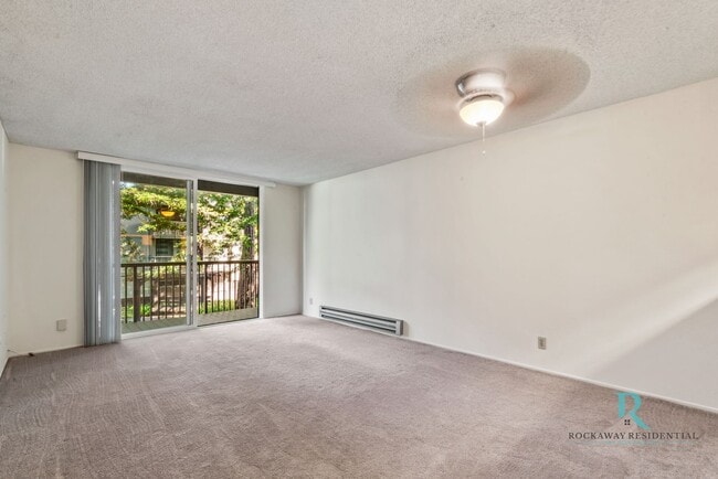 Building Photo - 2206 Shelter Creek Ln