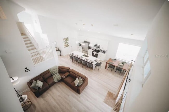 Building Photo - 8125 Sun Palm Dr