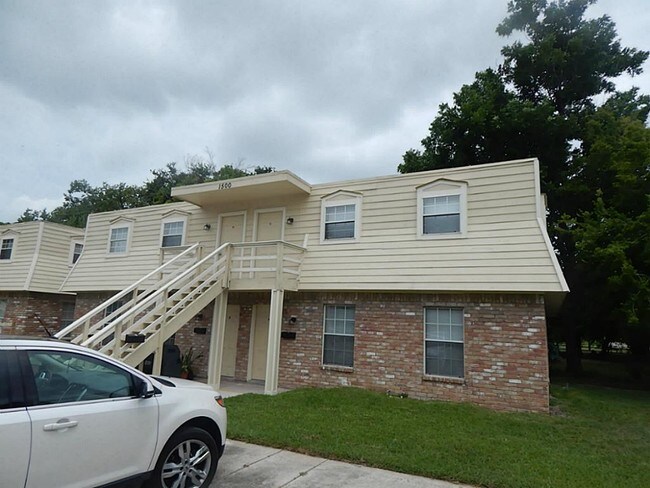 Foto del edificio - 1500 Oleander Dr