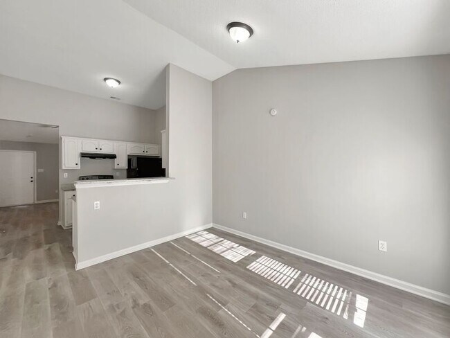 Foto del edificio - 5616 Kaitlyn Dr W