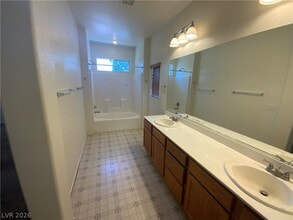 Building Photo - 5406 Carrara Pointe St