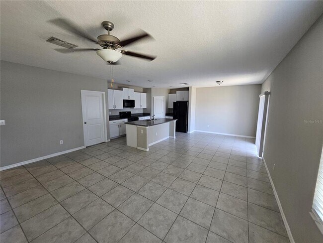 Building Photo - 7511 Samuel Ivy Dr