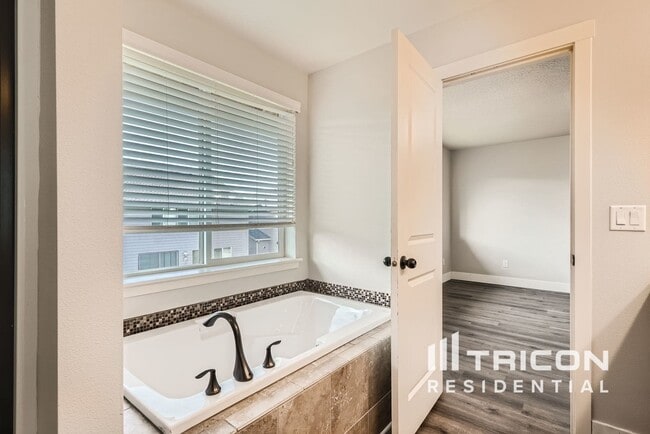 Foto del edificio - 10106 NE 144th Ct