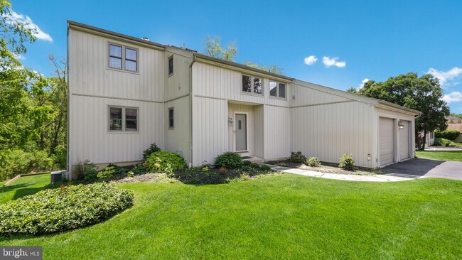 Building Photo - 49 Langstoon Ln