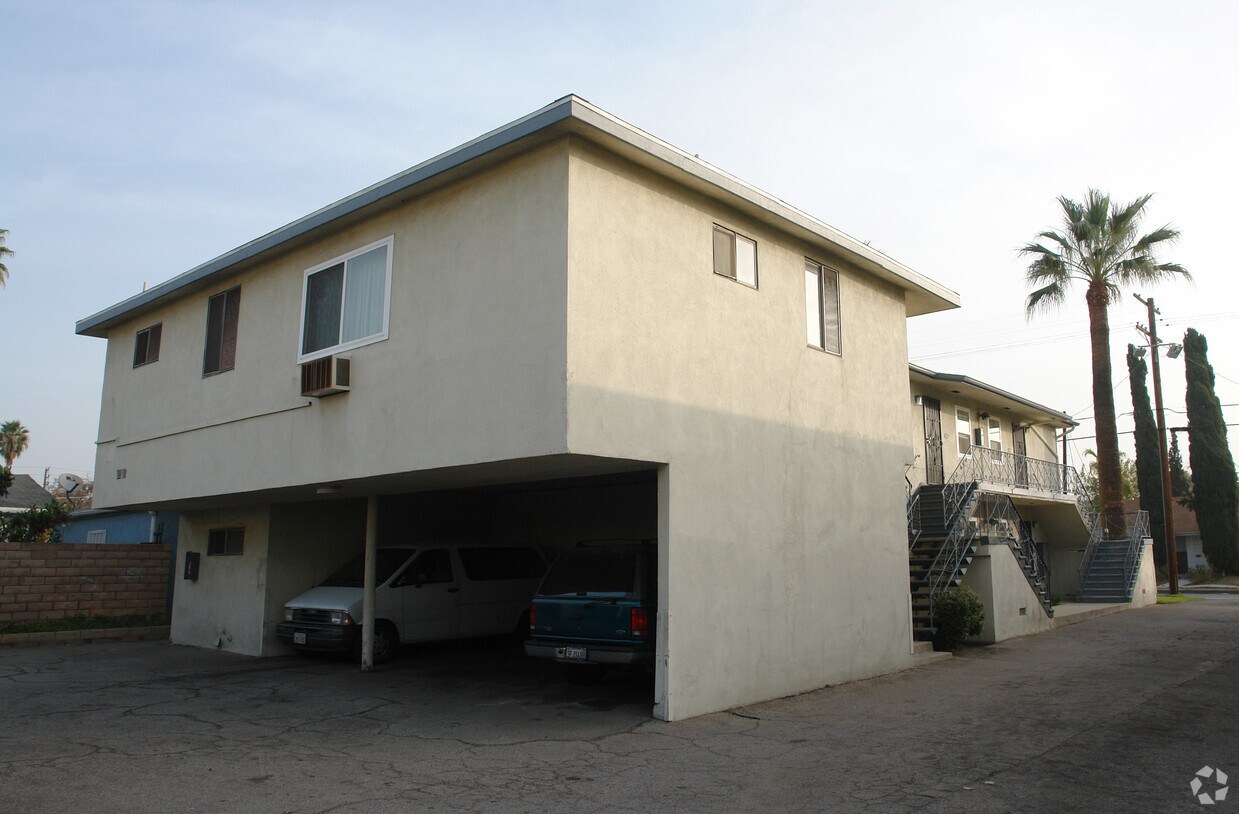 Building Photo - 5717 Fulcher Ave