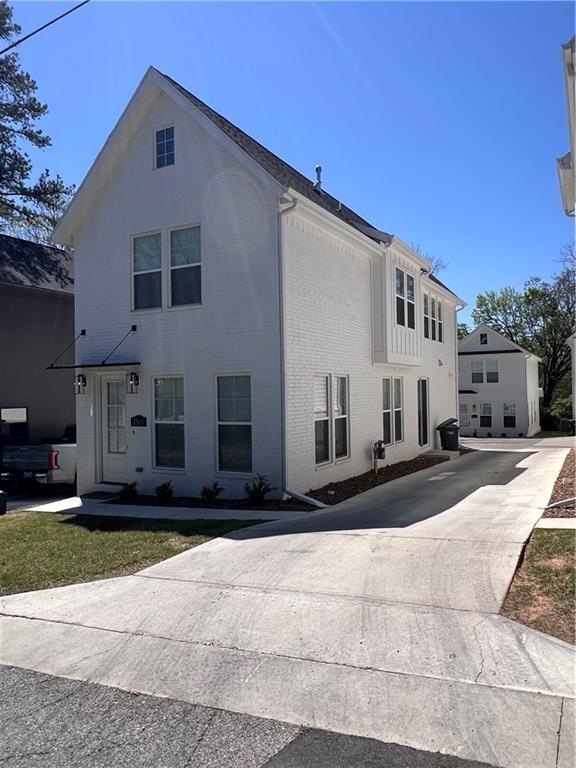 Building Photo - 251 S Church Ave