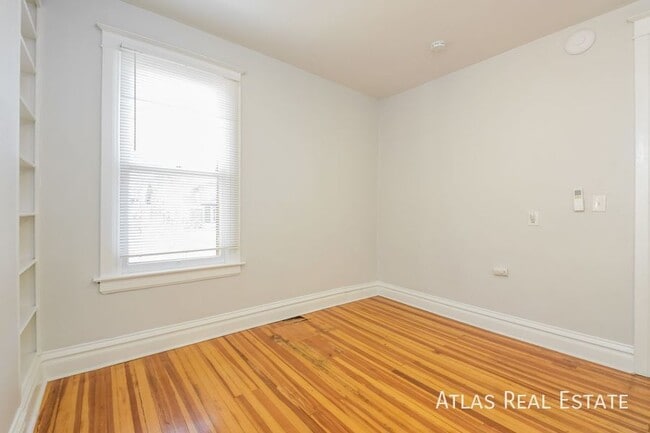 Foto del edificio - 1066 N Clarkson St