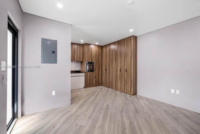 Foto del edificio - 8931 NE 2nd Ave