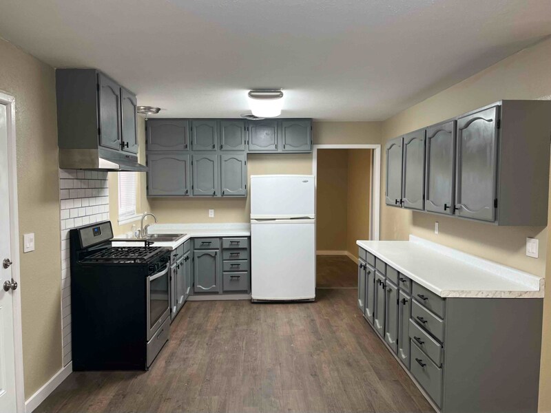 Foto principal - 3805 Windsor Dr