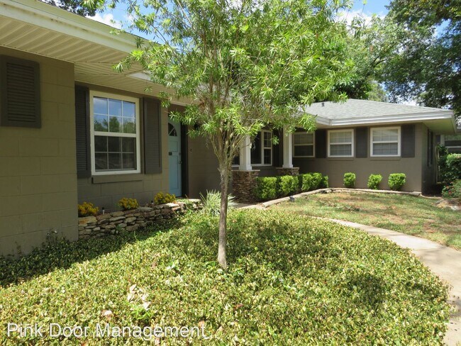 Building Photo - 2 br, 1.5 bath House - 1501 Tedford St