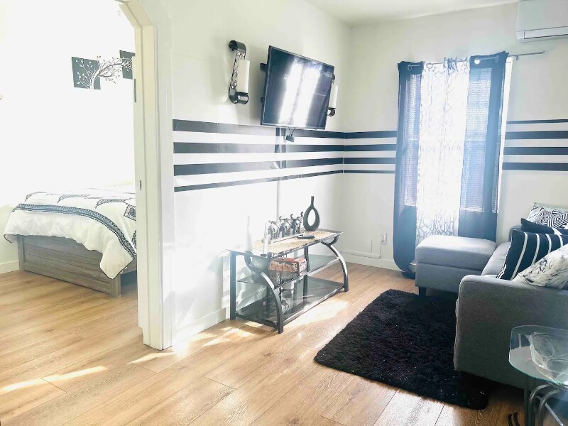 Primary Photo - 42-48 E 5th St