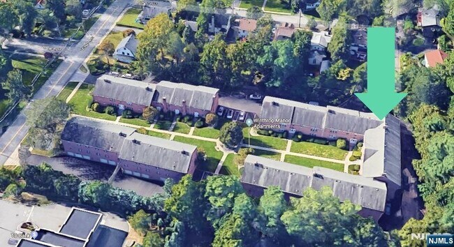 Foto del edificio - 522 Maple Ave