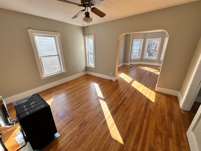 Building Photo - 62 Lakewood St