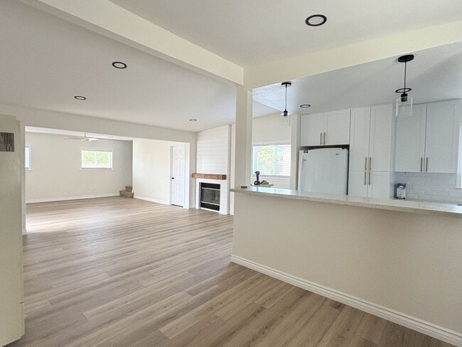 Building Photo - Newly Renovated Home in the Heart of Clairemont
