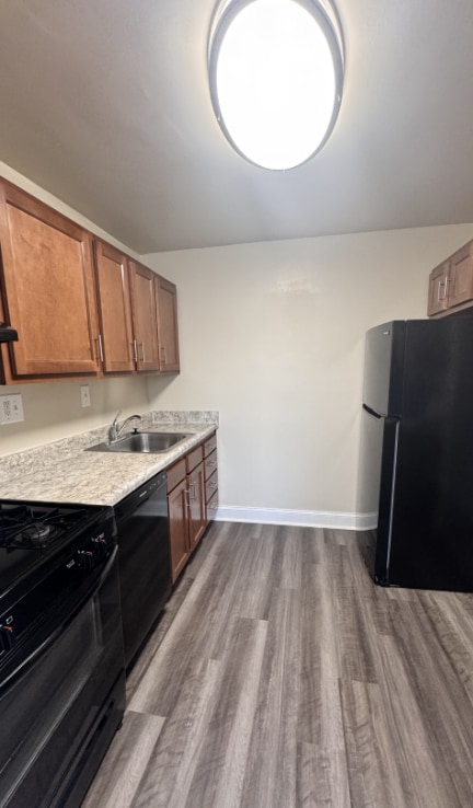 Interior Photo - Summit Hills