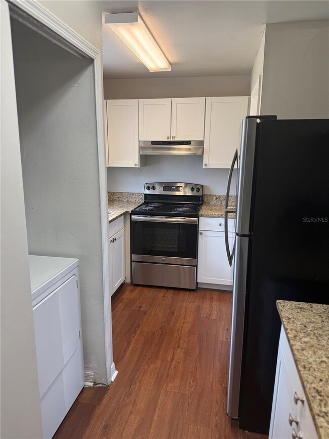 Foto del edificio - 4148 Pershing Pointe Pl