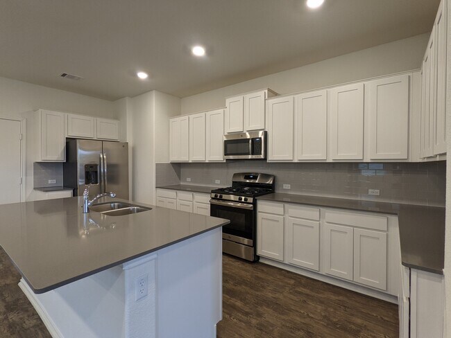 Cocina - 100 Montauk Loop