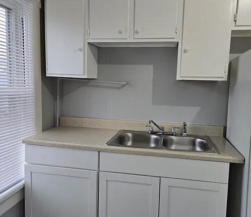Foto del edificio - 2349 E 5th St