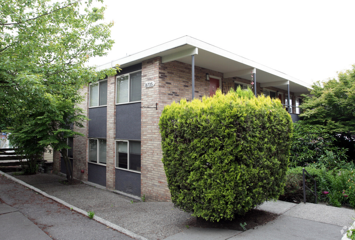 Building Photo - 87th Street Apartments