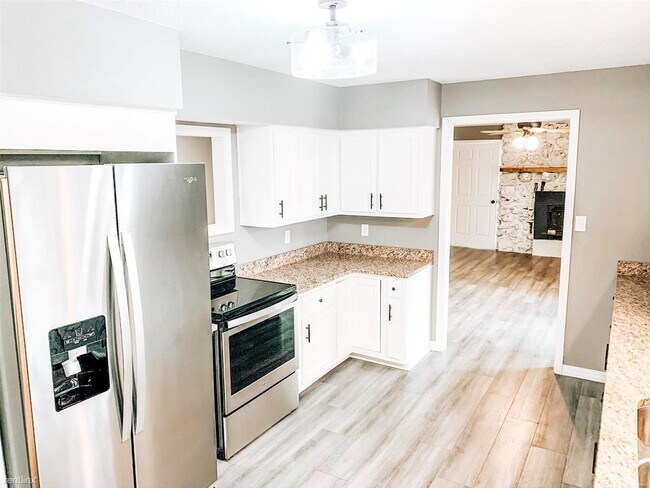 Building Photo - 3 br, 2 bath House - 3374 Oak Grove Rd