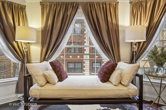 Foto del edificio - 441 W Roslyn Pl