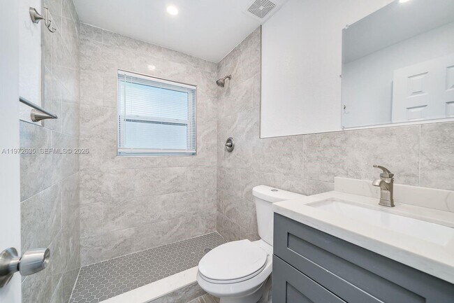 Foto del edificio - 1907 McKinley St