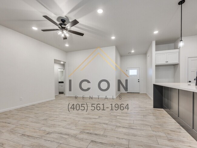 Building Photo - 5109 SE 85th St