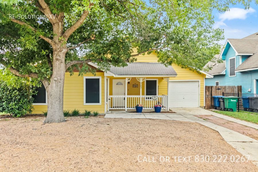 Primary Photo - Charming 3 Bed, 2 Bath Rental in San Anton...