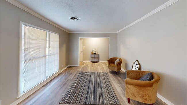 Foto del edificio - 2716 Forsyth Ln