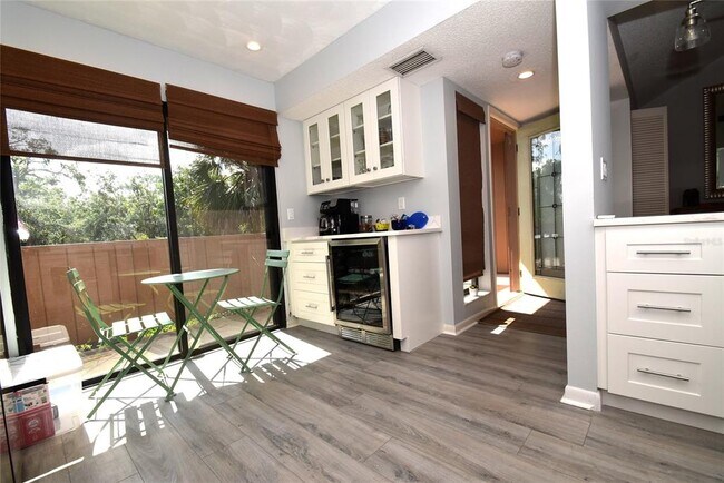 Building Photo - 1657 Brookhouse Cir