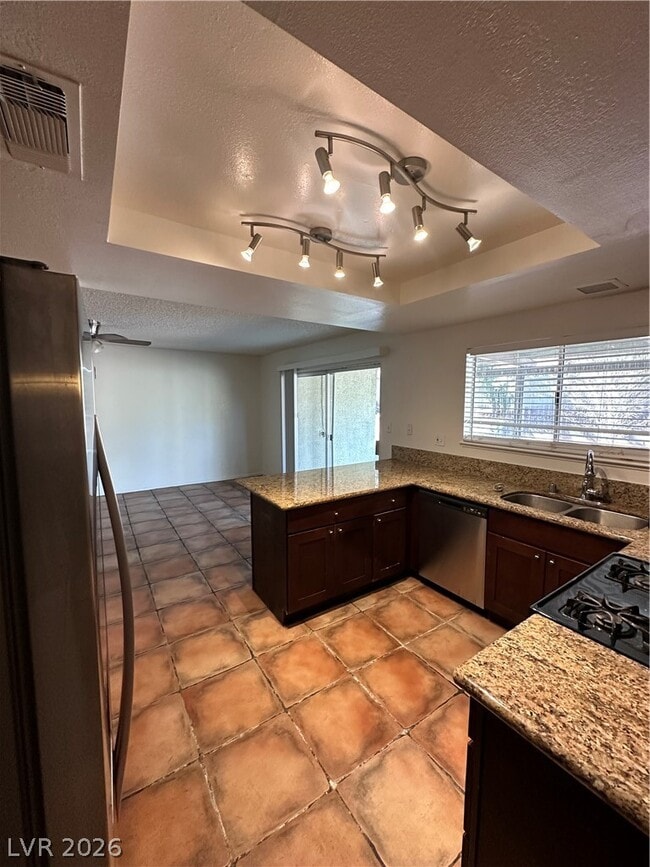 Building Photo - 2417 Doherty Way