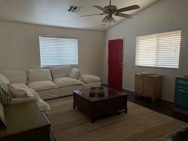 Building Photo - 3571 N Moore St