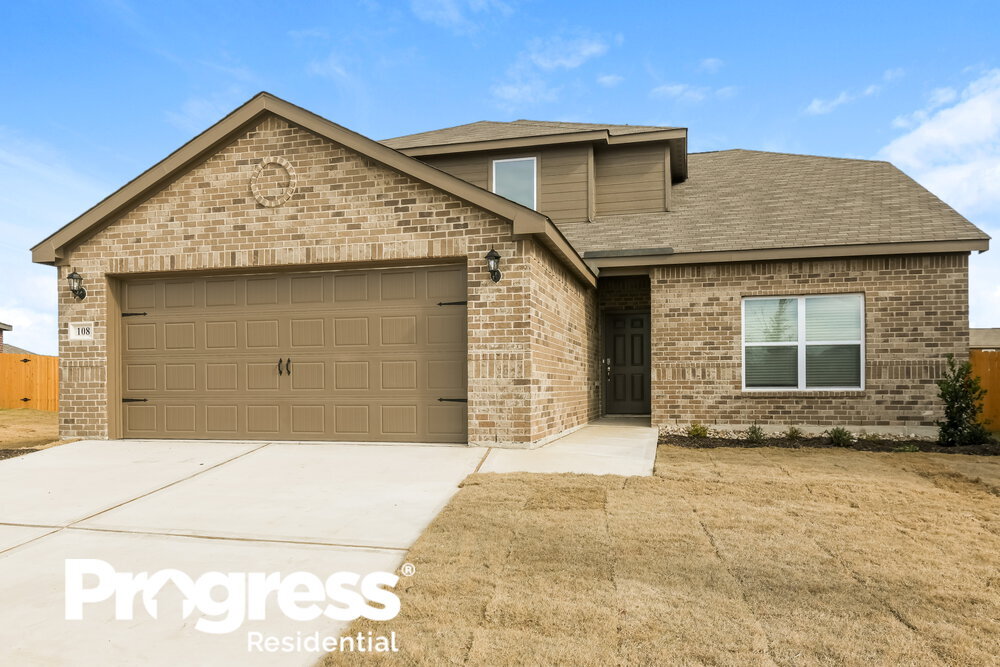 Primary Photo - 108 Coyote Creek Cir