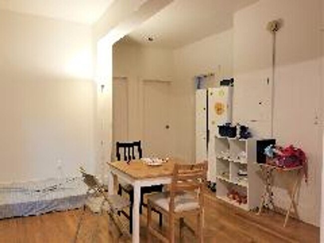 Foto del edificio - Allston 4 BR Apartment (H&HW Included) - 9/1/26