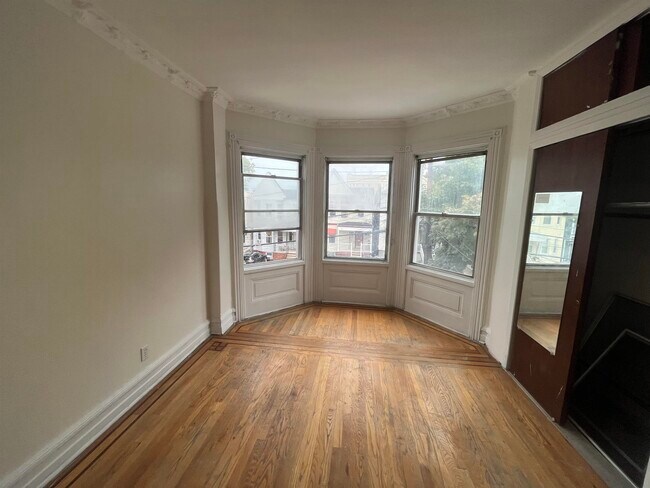 Foto del edificio - 129 Highland Ave