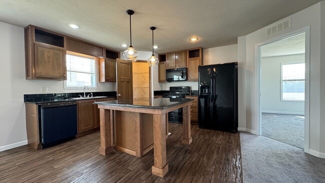 Foto del edificio - 2216 Osprey Pl NW