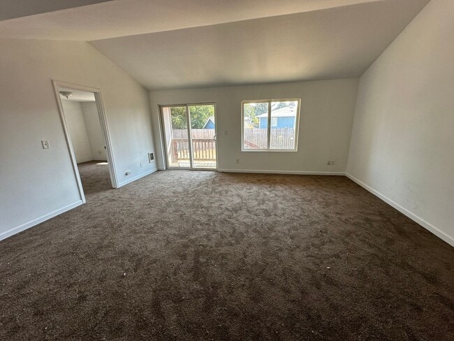 Foto del edificio - ingle Level 3 Bedroom 2 Bath Unit With New...