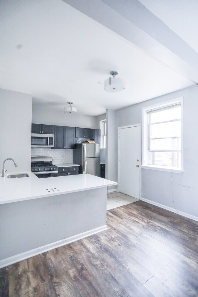 Foto del edificio - 4400 N Magnolia Ave