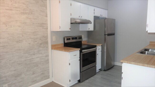 Foto del edificio - 9013 W Elm St