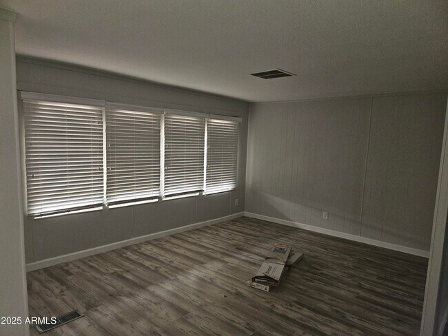 Foto del edificio - 720 S 97th Pl