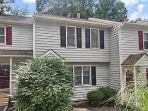 Building Photo - 6749 Chauncey Dr