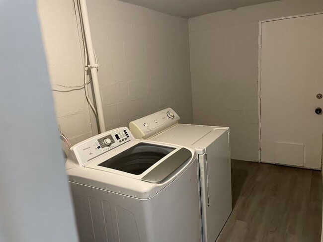 Building Photo - Nice 3-bed, 1 -bath single family house in...