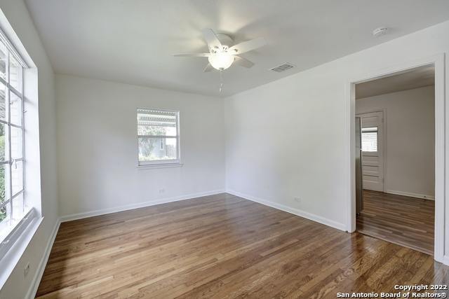 Foto del edificio - 725 E Myrtle St