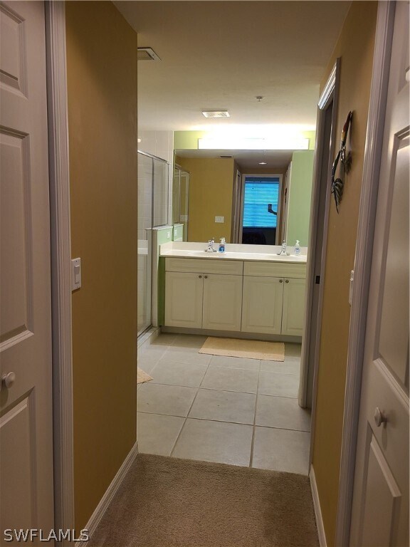 Foto del edificio - 1791 Four Mile Cove Pkwy