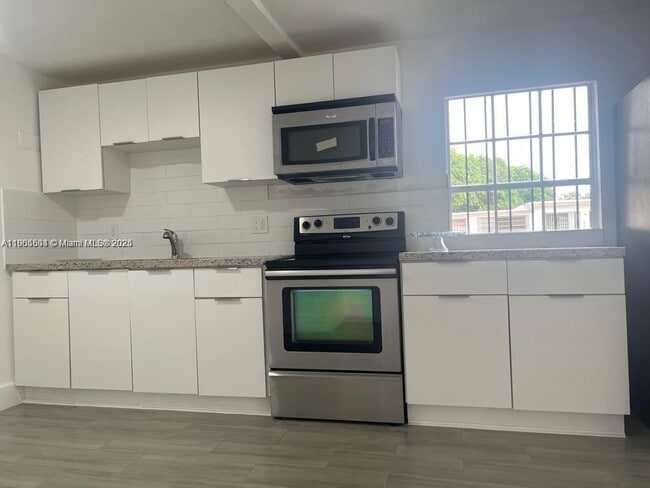 Foto del edificio - 1934 NW 92nd St