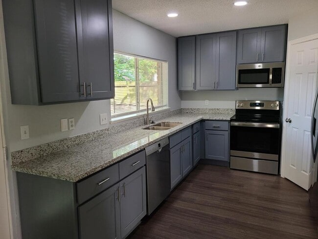 Foto del edificio - 12302 Dapple Ln